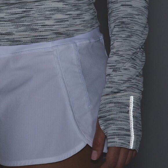 LULULEMON long sleeve Beat the Heat LS Black/White Space Dye 4 - Picture 5 of 12